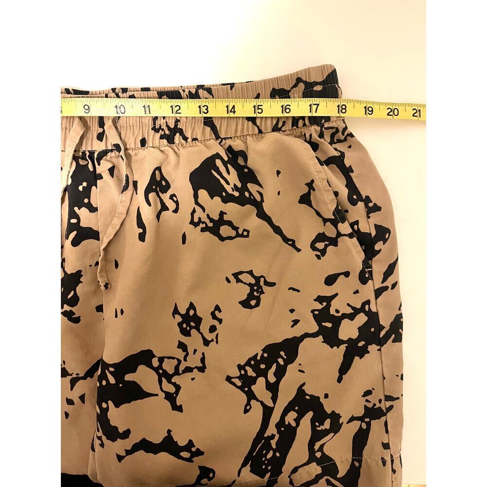 Everlane Vacation Short - Picture 13 of 13